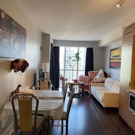 Luxury Condo With Cn Tower View Toronto Ngoại thất bức ảnh