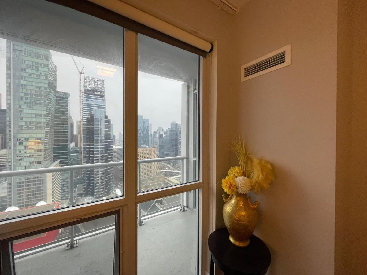 Luxury Condo With Cn Tower View Toronto Ngoại thất bức ảnh