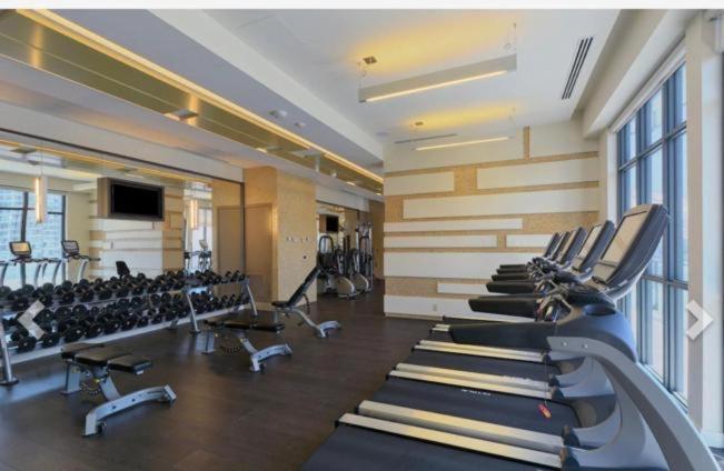 Luxury Condo With Cn Tower View Toronto Ngoại thất bức ảnh